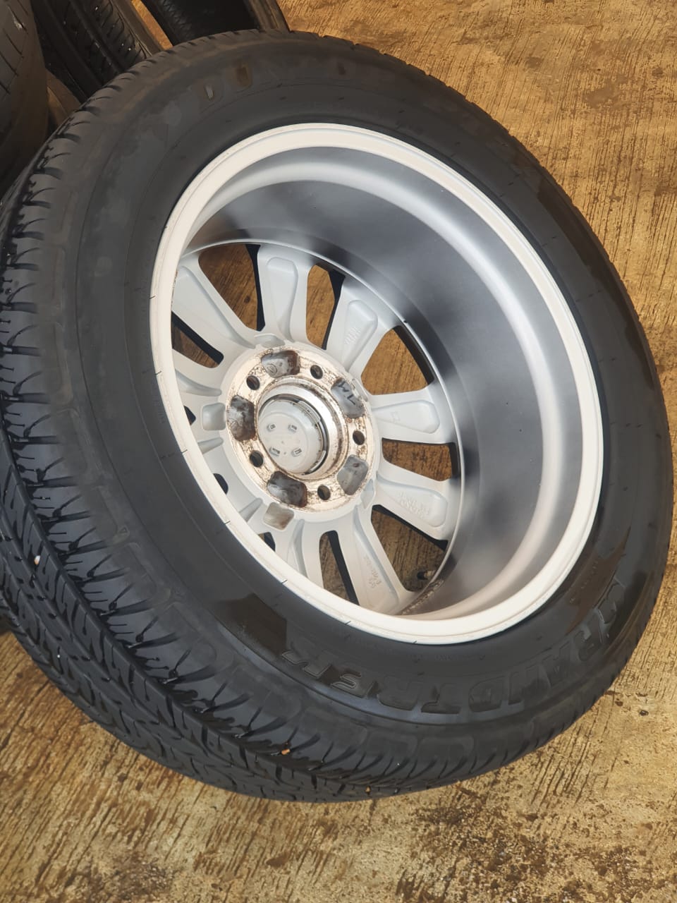 After - Clean Car Exterior